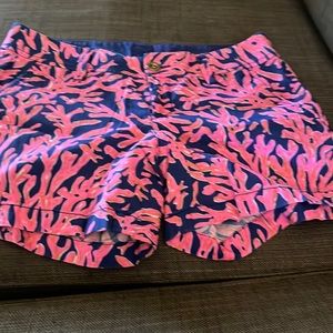 Size 4 Lilly Pulitzer Callahan short